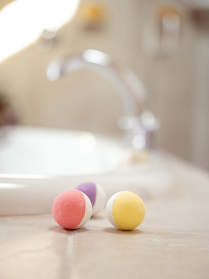 In a Fizzy Mini Bath Bombs