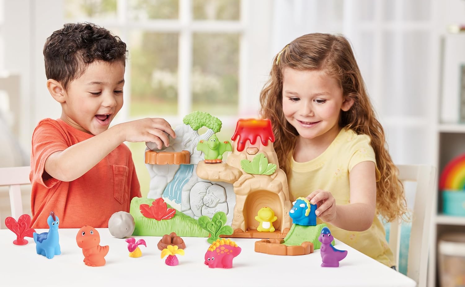 Volcanoo Valley Playset