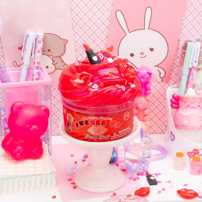 Pucker Up Glossy Slime
